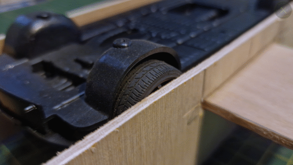 STRAGHTEN 1/24 SCALE WHEELS ON MODEL