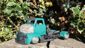 PRE-ORDER 1/24 FULL RESIN TWIN V8 TRUCK